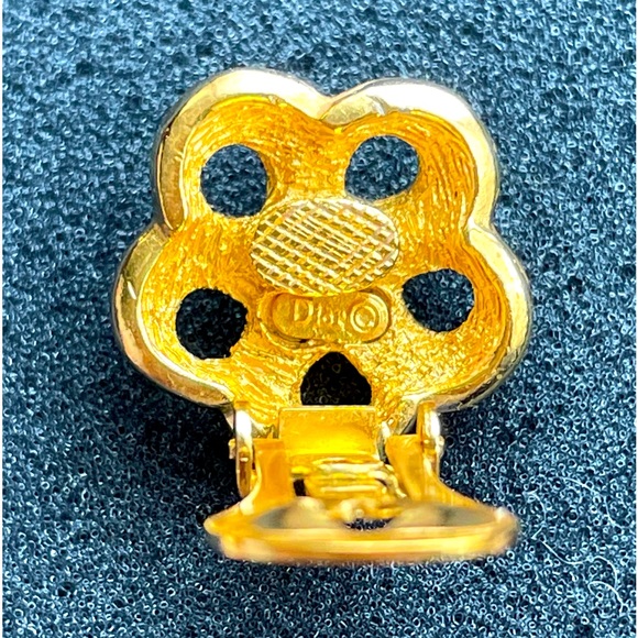 Christian Dior Clip on Earrings - Picture 4 of 6